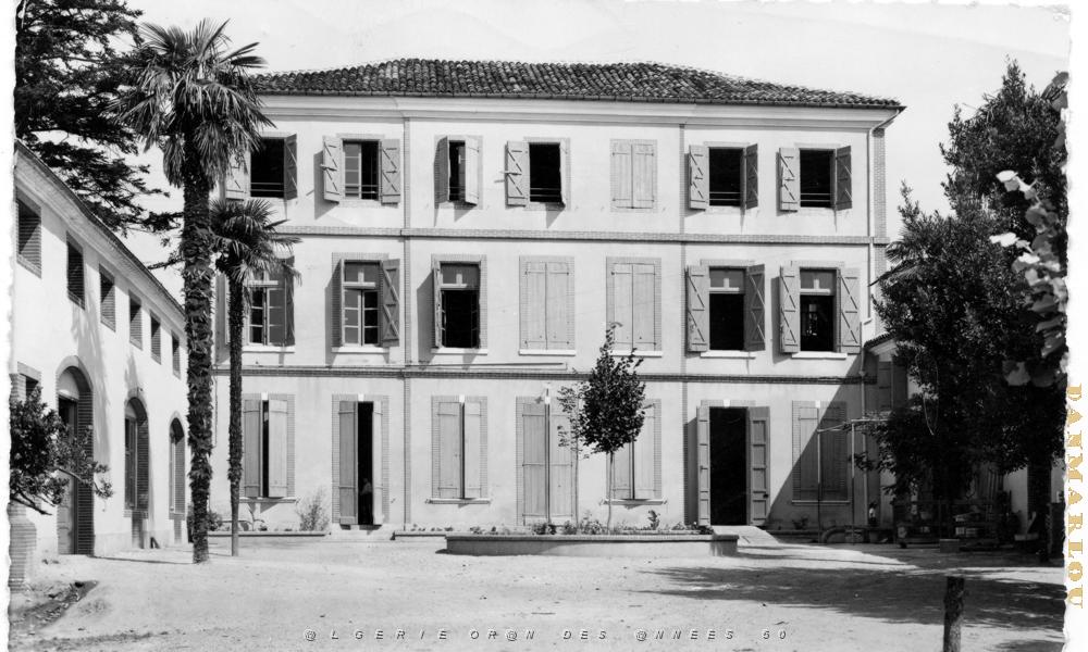 VILLE D ORAN CHATEAU DE LERIET 1955 LES BARTHES TARN ET GAR.JPG